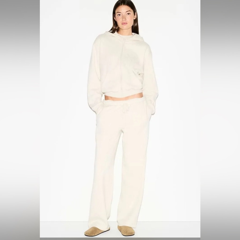 Skims Oatmeal Heather Zip Up Sweatshirt